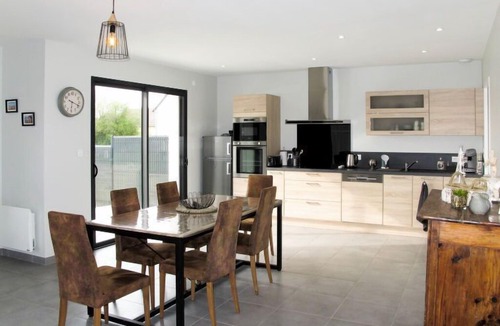 Blainville-sur-Mer House | Vacation home (BVL402) in Blainville-sur-Mer - 4 persons, 2 bedrooms