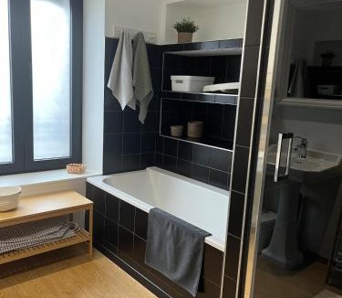 Saint-Laurent-sur-Mer House | Victory Cottage Omaha Beach