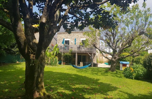Auray House | Villa Bambou, a green setting in the heart of the city