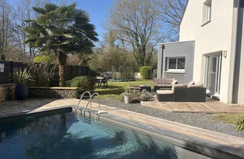 Treillieres Villa | Villa des 5 Mondes Piscine et billard 10 pers