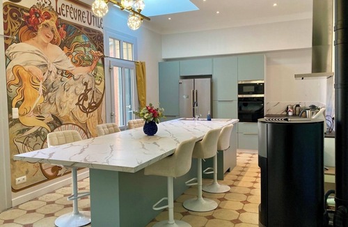 Lucon House | Villa des roses