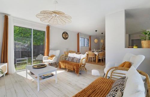 Carquefou House | "Villa Evasion" Spa Piscine