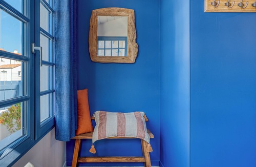 Saint-Gilles-Croix-de-Vie Villa | Villa Bains de Mer & Jacuzzi steps from the beach, Walk to town, Sleeps 6