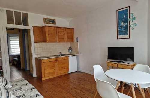 Penvenan Apartment | Villa in Port Blanc with Sea View