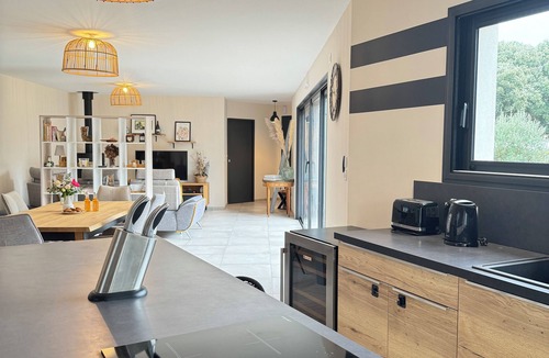Bretignolles-sur-Mer Villa | Villa Pinède: 800m from Beach, Private Jacuzzi, Pine Forest, Sleeps 8