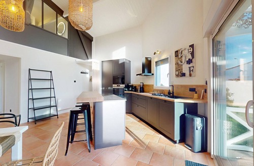 Saint-Hilaire-de-Riez Villa | Villa Soleya—modern and spacious, within walking distance of the beach