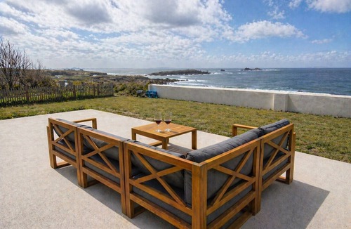 Plouarzel Villa | Villa Ty Lannic - Panoramic sea view and beach 100m away