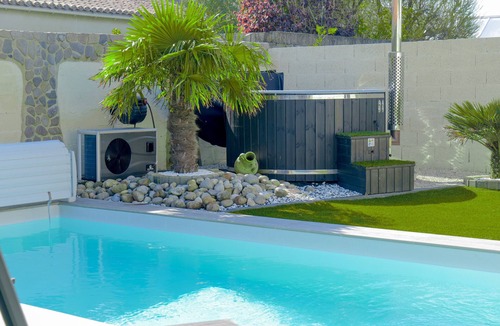 Olonne-sur-Mer Ski Chalet | Villa with swimming pool & Nordic bath Les Sables d’Olonne