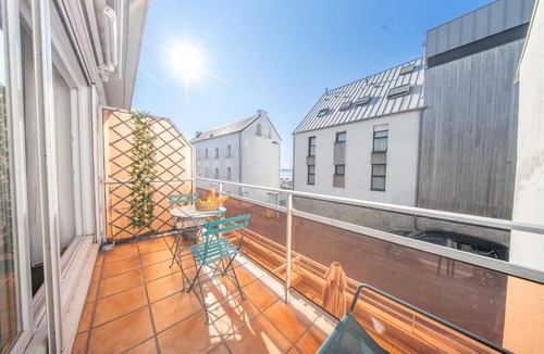 Larmor-Plage Apartment | Vue mer et garage privé Port de Kernével
