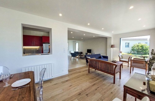 Saint-Philibert House | Wonderful private villa for 8 guests with WIFI, TV, terrace and pets allowed