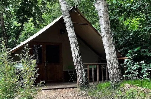 Saint-Martin-du-Vieux-Belleme Ski Chalet | Wooden chalet? Nature, Peace, and Serenity—Accommodates 3 People
