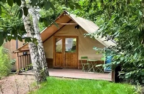 Saint-Martin-du-Vieux-Belleme Ski Chalet | Wooden chalet? Nature, Peace, and Serenity—Accommodates 3 People