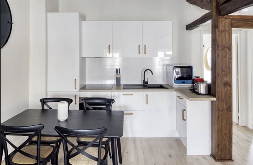 Faubourg-du-Roule Apartment | www.europafinest.com