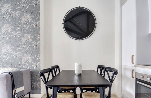 Faubourg-du-Roule Apartment | www.europafinest.com
