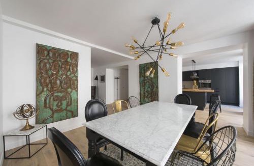Arts-et-Metiers Apartment | Yacht