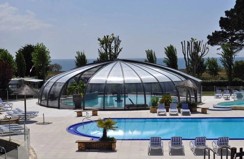 Nevez House | ZEcamping 4 étoiles mobil-home TV LV BBQ 31m2