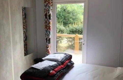 Apremont House | ZEcamping 4* piscine couverte dog friendly mobil-home TV LV BBQ 34m2