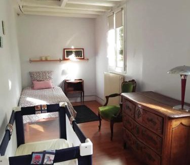 Saint-Jean-le-Blanc House | ZenBreak Chambre Vue sur Parc