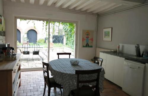 Saint-Jean-le-Blanc Bed & Breakfast | ZenBreak Sous les Toits