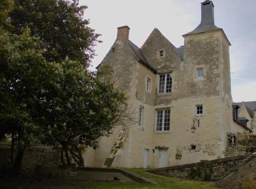 16th Century Heritage House with Private Garden