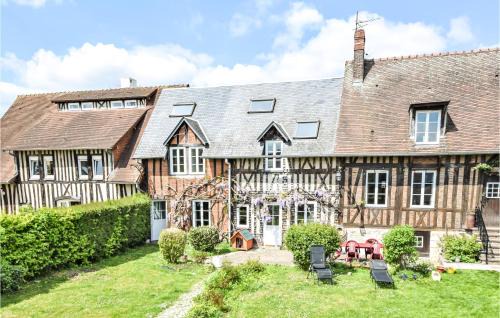 2 Bedroom Nice Home In Le Mesnil-Esnard