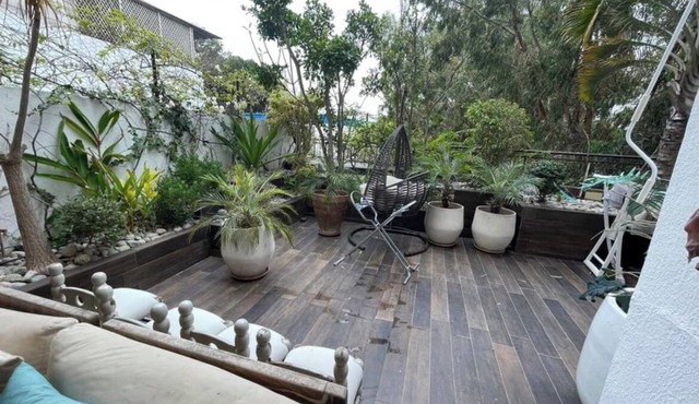 200m3 loft in the heart of the 15th arrondissement, completely refurbished!