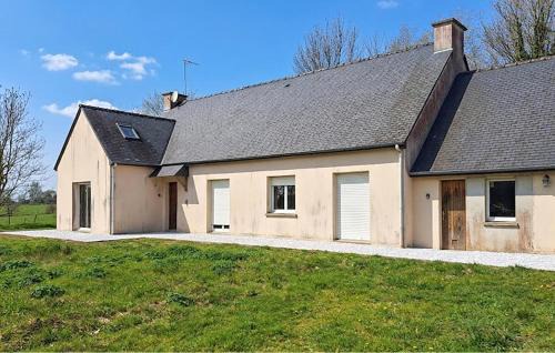 3 Bedroom Amazing Home In Saint-Yvi