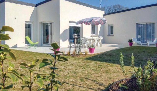 3 Bedroom Awesome Home In Matignon