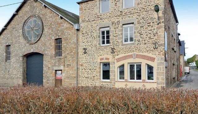4 bedroom beautiful home in Neuilly le Vendin