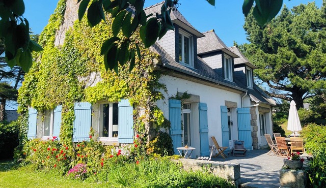 A Breton house overlooking the beach, fully renovated in 2025