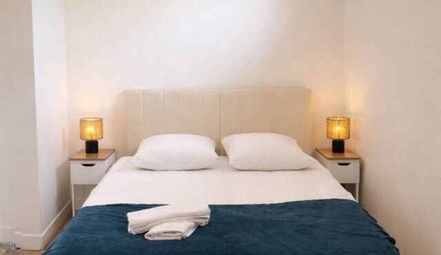 Apartment for 2 - Near the University, easy parking