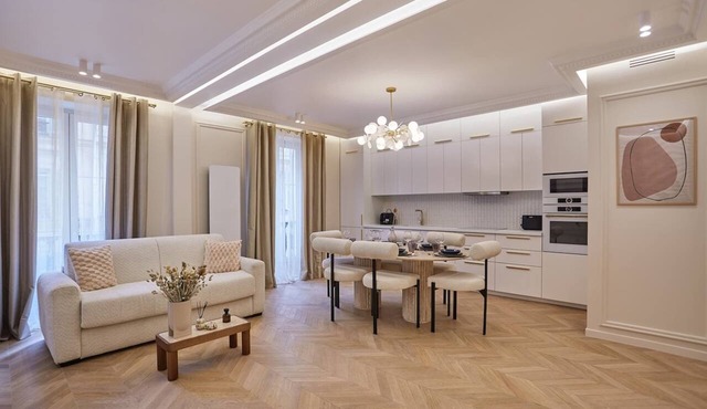Apartment in the Marais with Air-conditioned