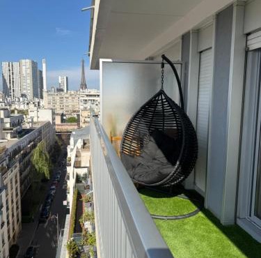 Apartment My HOME Eiffel Tower View