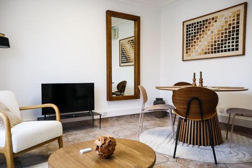 Appartement chic et climatisé à 15 minutes du Circuit des 24H