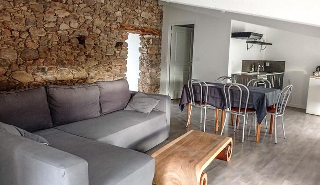 Appartement plein de charme avec terrasse ensoleillée