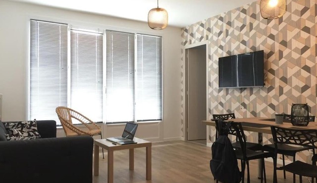 Appt 4 chambres avec balcon, Spinelle