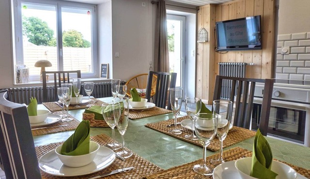 Avaugour Vacation Rental: 5 bedrooms, 1 accessible for people with disabilities, in the Côtes d'Armor region of Brittany