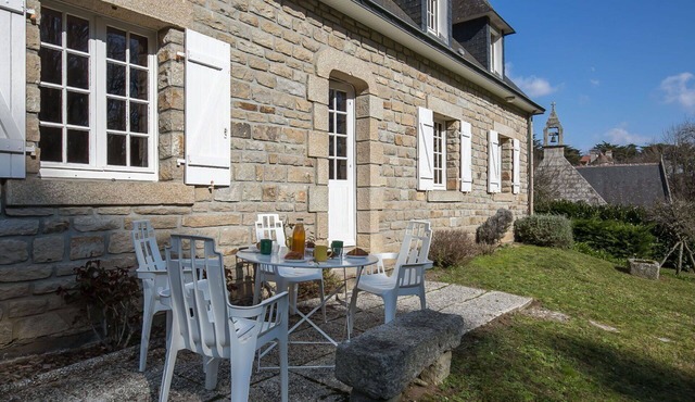 Beautiful private villa for 7 people with WIFI, TV and terrace