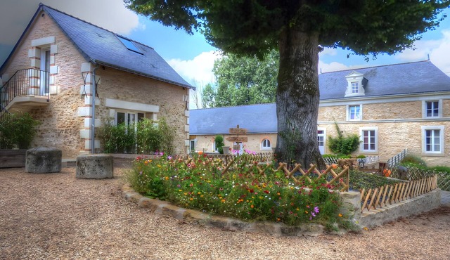Bed and Breakfast 'La Suite Tilleul' with Shared Terrace, Shared Garden and Wi-Fi