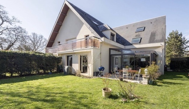 Bel Appartement Avec Jardin