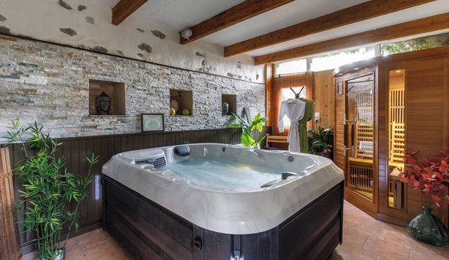 Between the Loire River and the Vineyards | 3★ Vacation Rental with Spa & Sauna (optional) near Angers