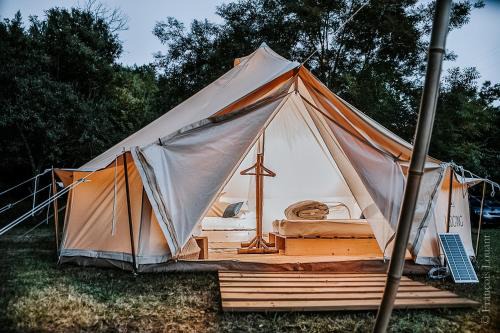 BIVOUAC LOUPS Espace Rambouillet parc forestier et animalier