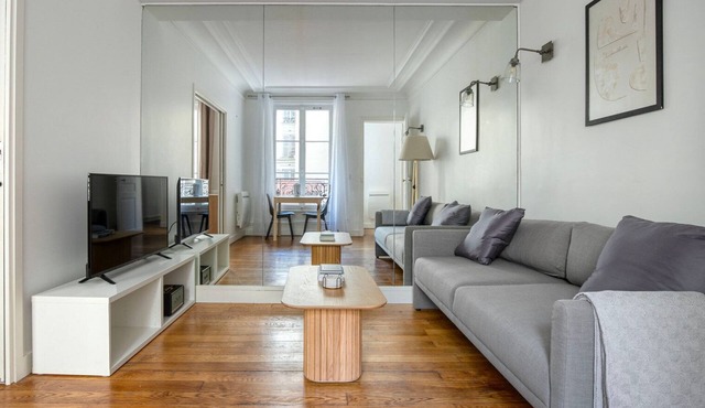 Blueground | Auteuil, concierge, nr Seine & dining
