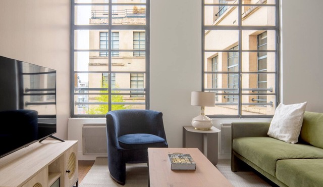 Blueground | Champs Elysées, security, furnished