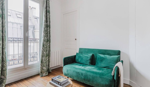Blueground | Jardin du Luxembourg, washer, balcony