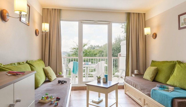 Branville Duplex Apartment for 6