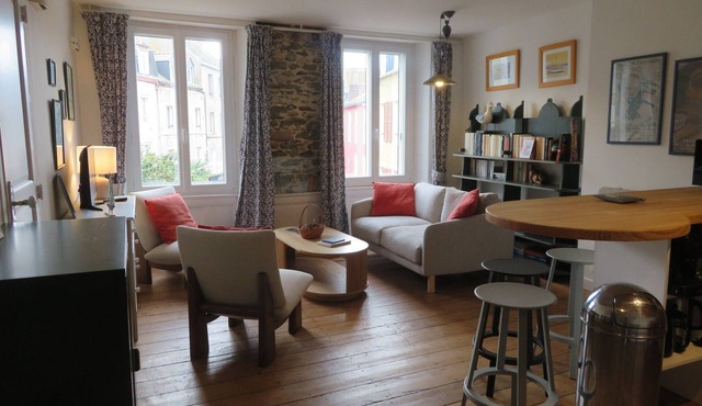 Charming apartment in the heart of Le Palais, near shops and beach