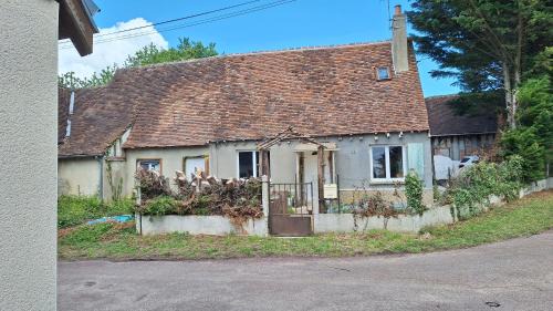 Charming French cottage with all amenities
