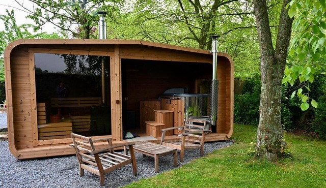 Charming house between Bayeux and the sea Heated swimming pool& SPA