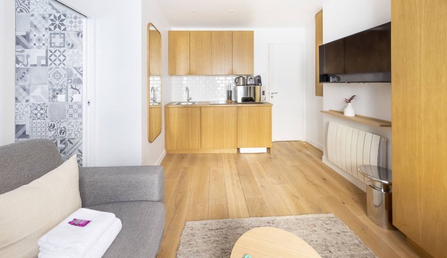 Charming studio - 17th ed - Mobility lease